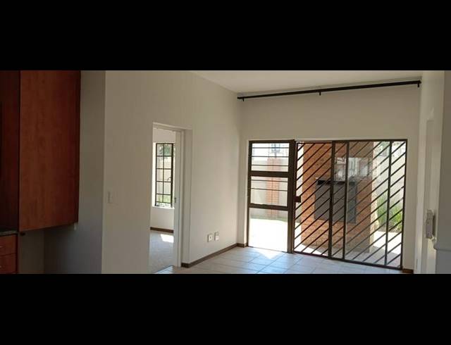 2 BEDROOM APARTMENT FOR SALE IN RYNFIELD